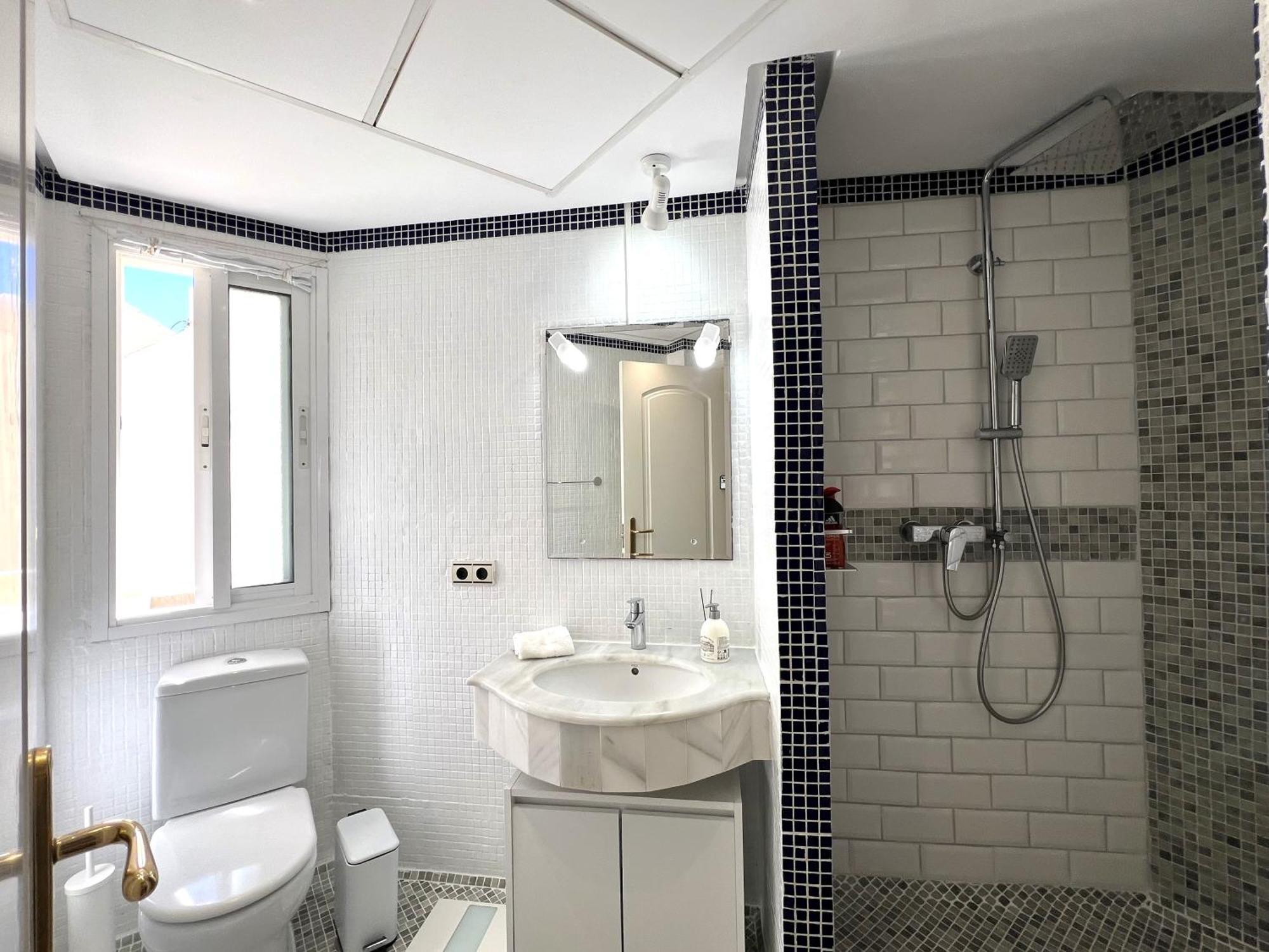 Stylish Townhouse In Beachfront Complex マルベーリャ エクステリア 写真