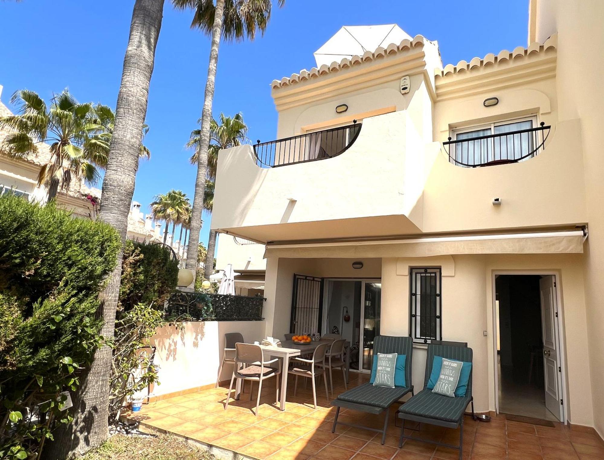 Stylish Townhouse In Beachfront Complex マルベーリャ エクステリア 写真