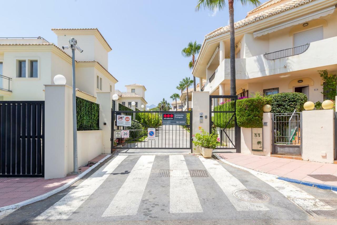 Stylish Townhouse In Beachfront Complex マルベーリャ エクステリア 写真